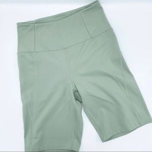 Girlfriend Collective bike short 8” Inseam